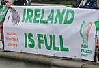 Le proteste contro gli immigrati in Irlanda