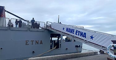 Nave Etna